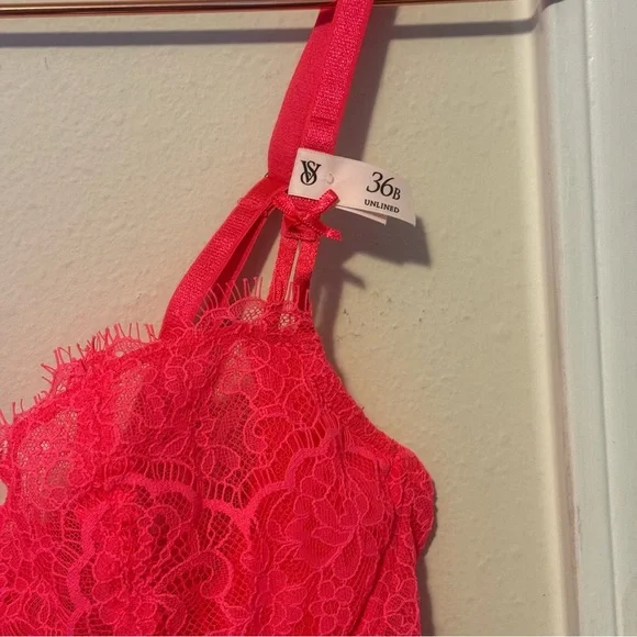Victoria’s Secret Lace Demi Bra 💖✨ Size 36B - Picture 3 of 5